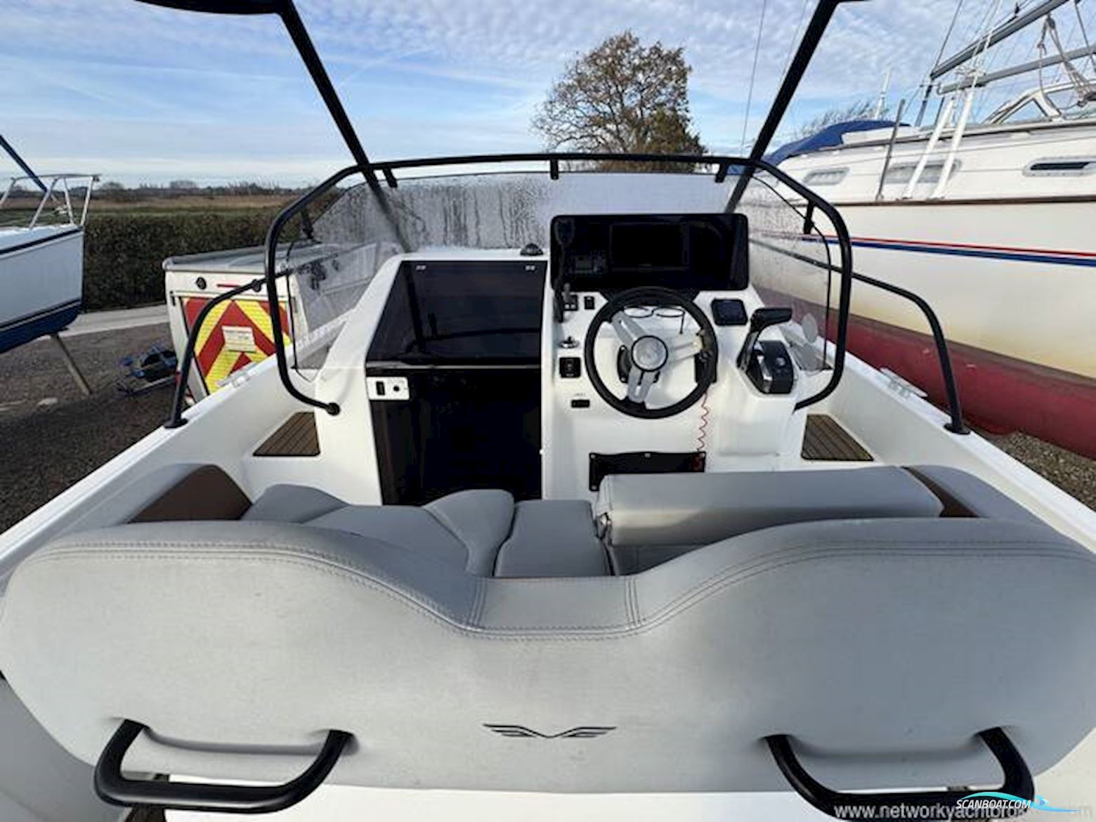Beneteau Flyer 8 Sundeck
