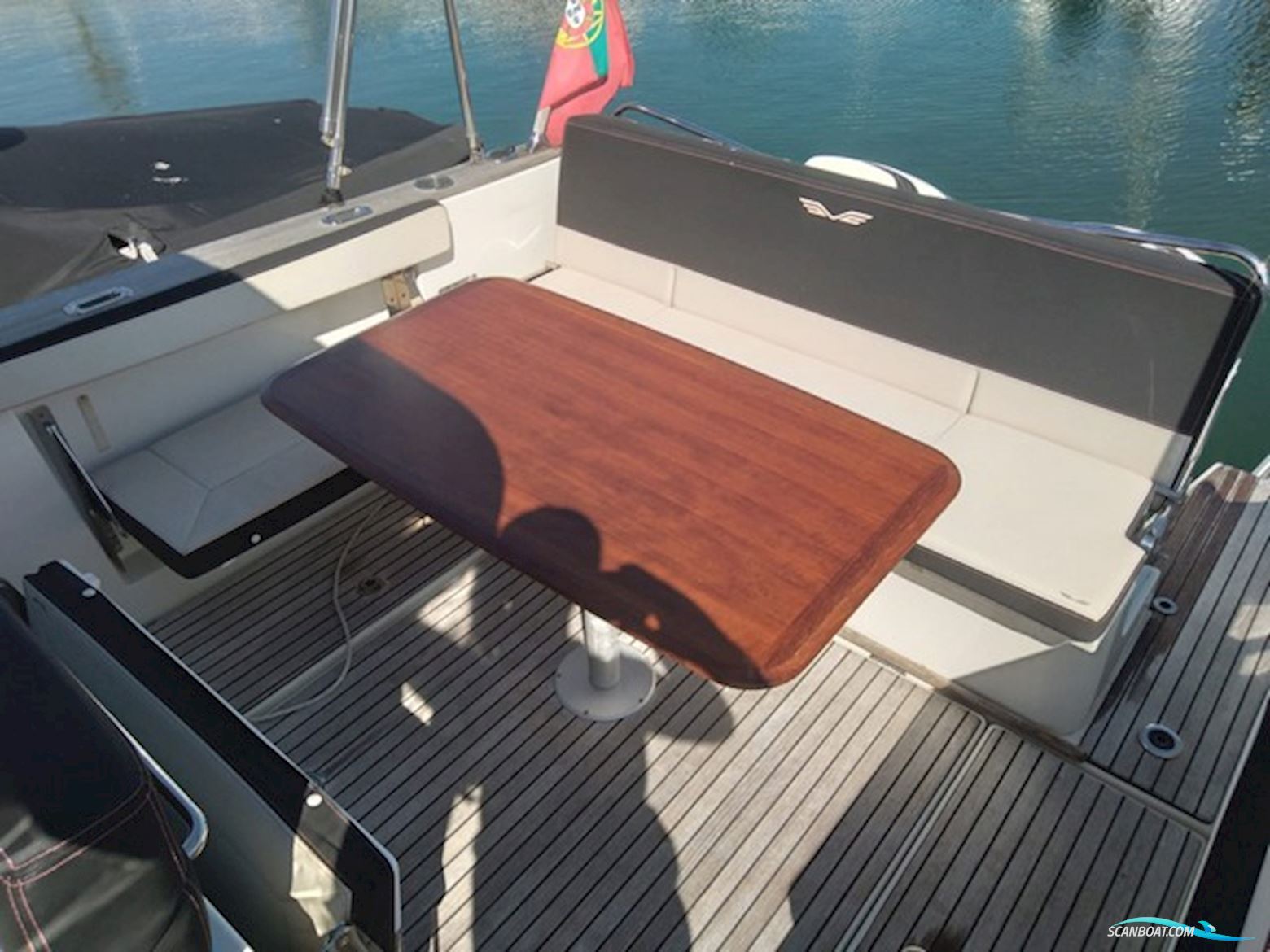 Beneteau Flyer 8.8 Sundeck