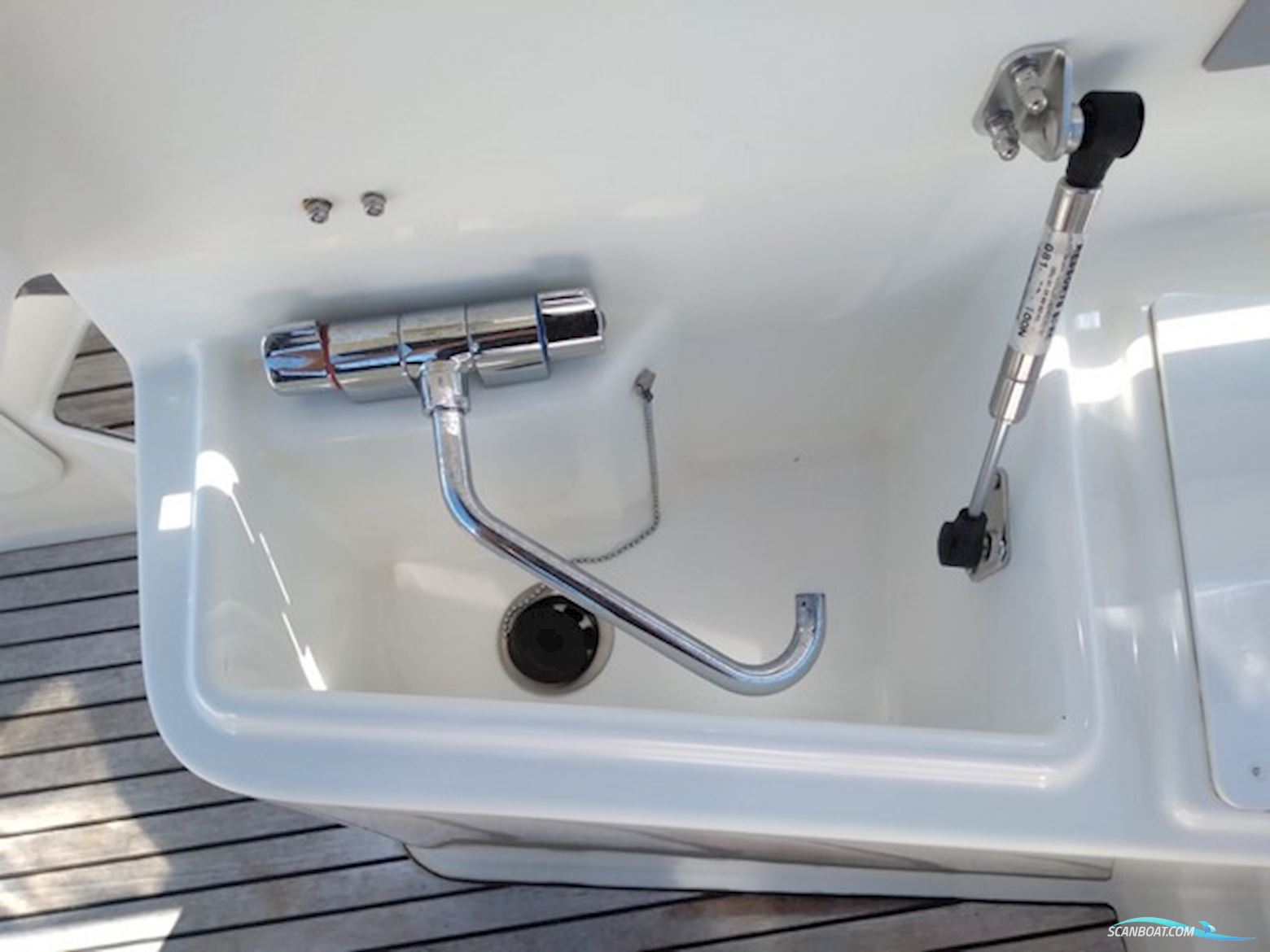 Beneteau Flyer 8.8 Sundeck