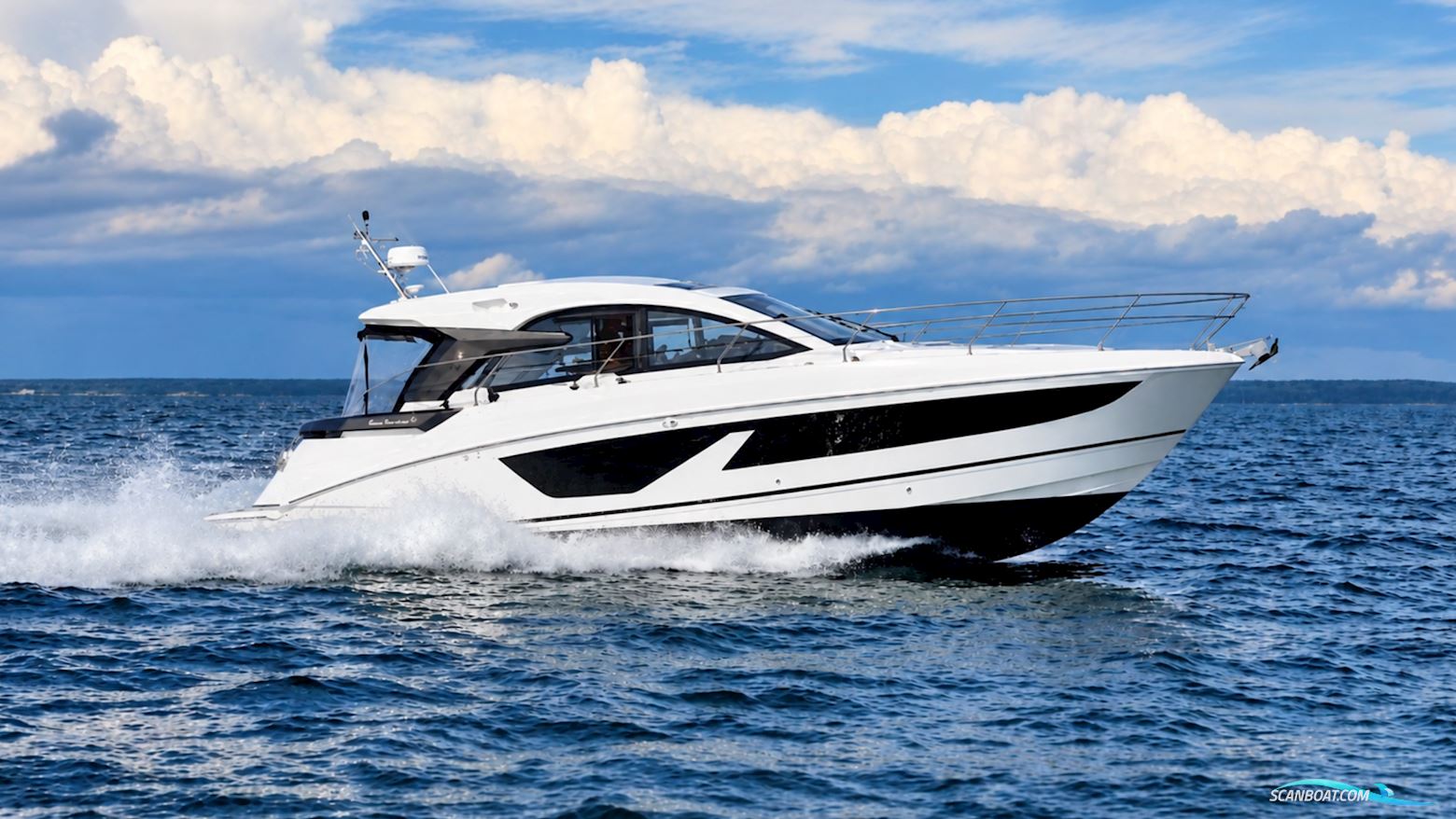 Beneteau Gran Turismo 41 Motorboot 2025, mit Volvo Penta D6-380 motor, Finland