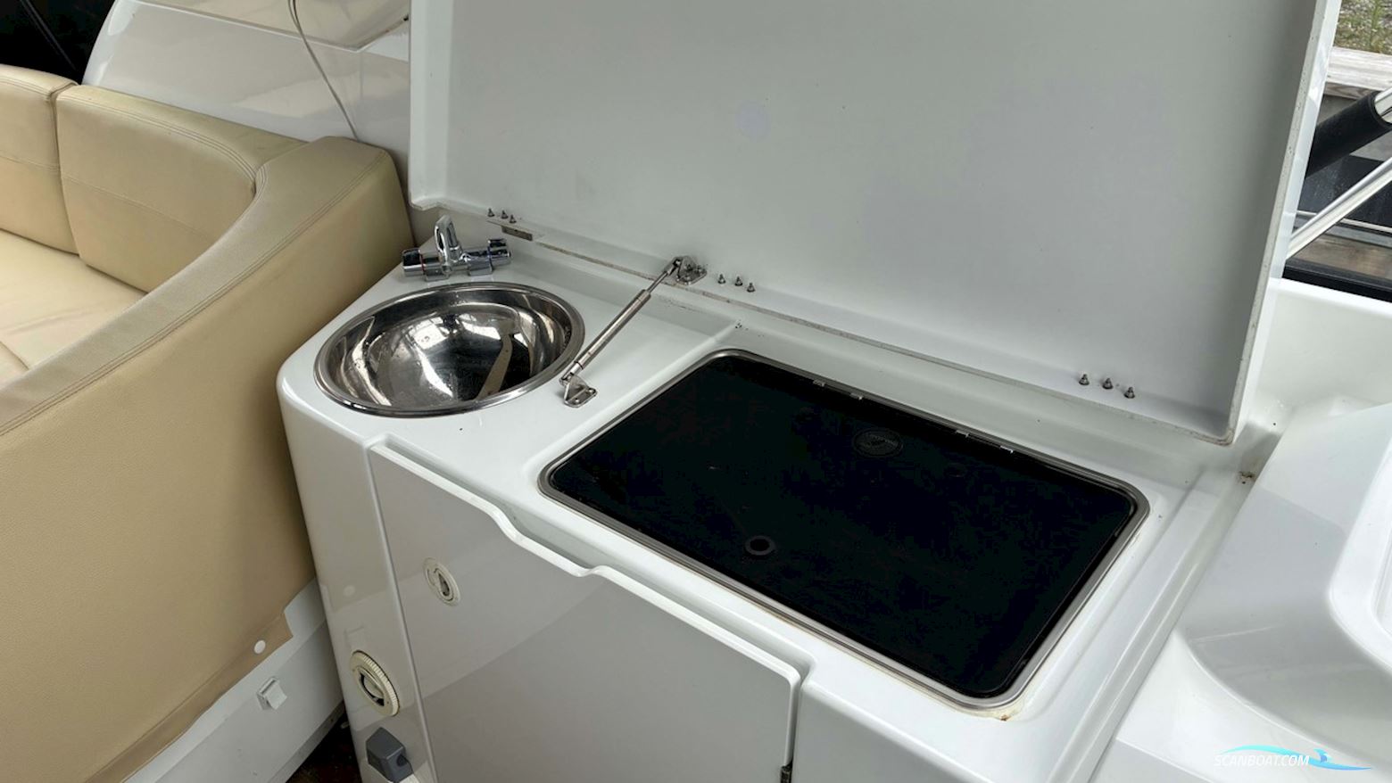 Beneteau Inombordare Monte Carlo 32