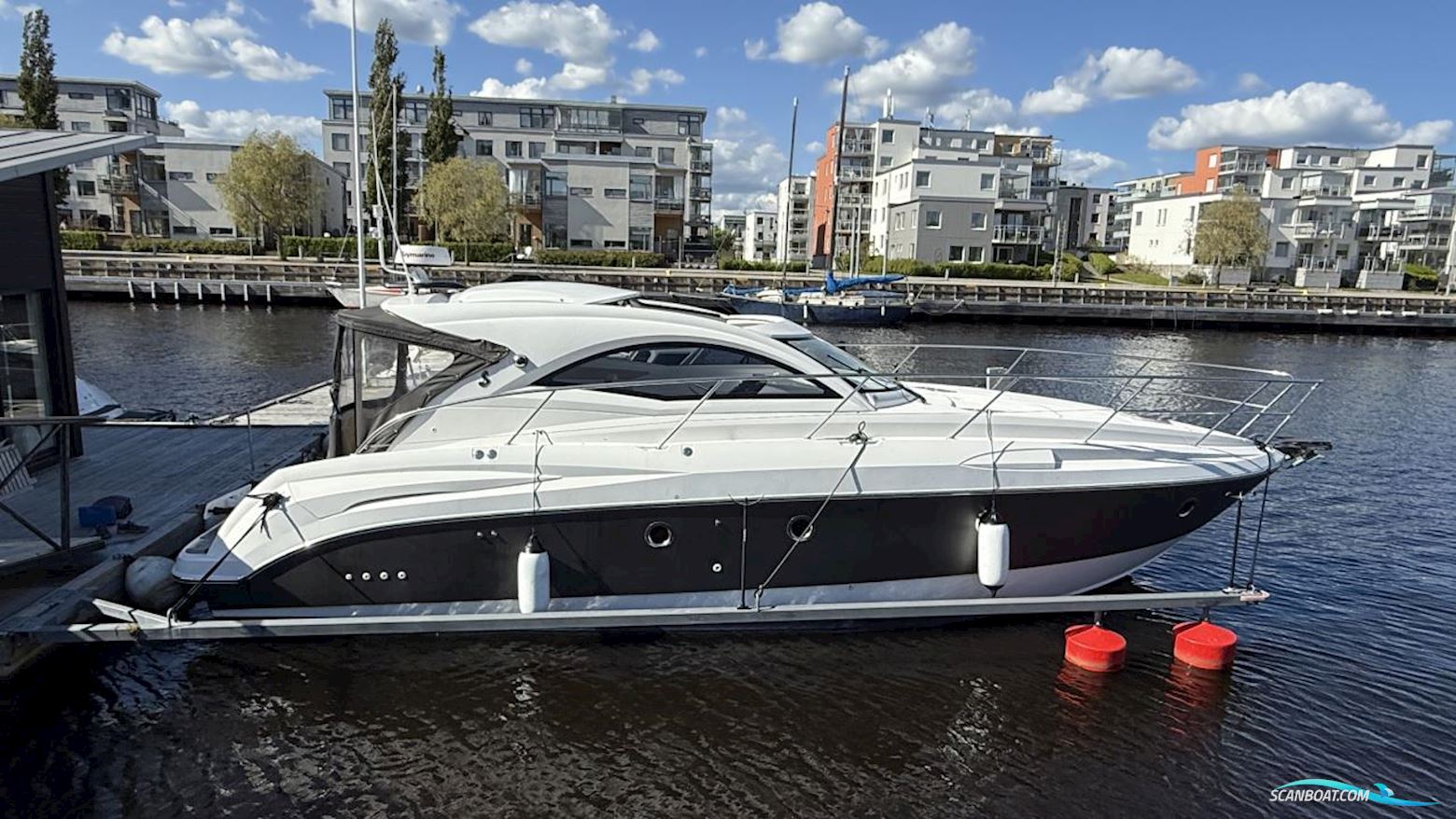 Beneteau Monte Carlo 37 HT Motorboot 2009, mit Volvo Penta motor, Sweden