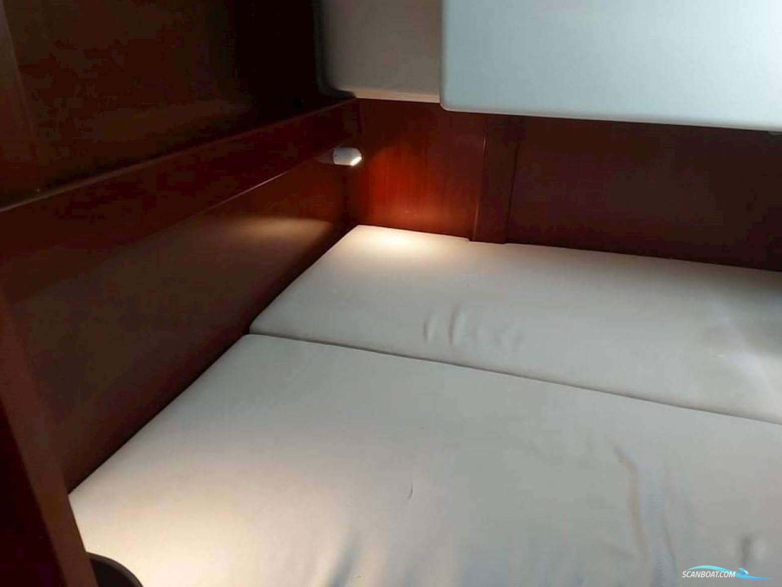 Beneteau Ombrine 1001 - Twin KAD43 Diesel/Udstyr