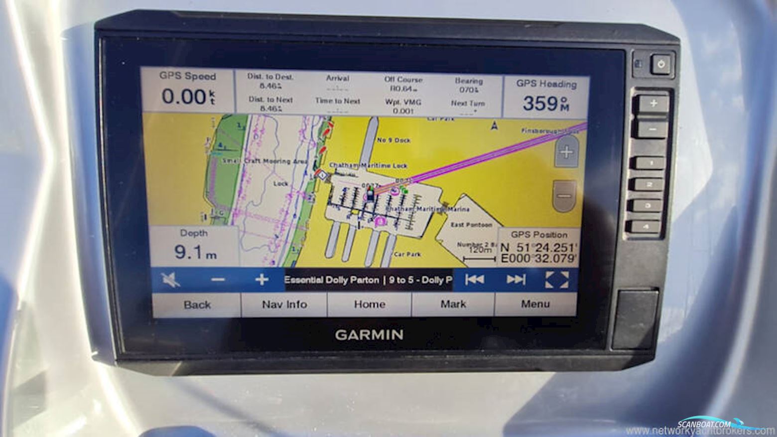 Beneteau Rubis 750 Flyer Sun deck