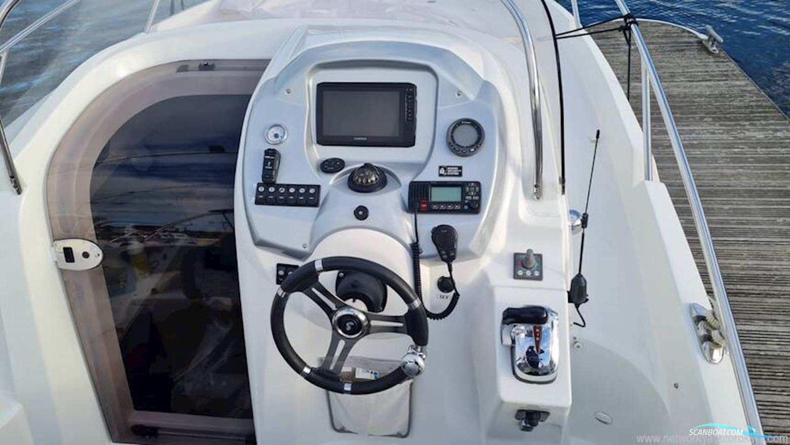 Beneteau Rubis 750 Flyer Sun deck