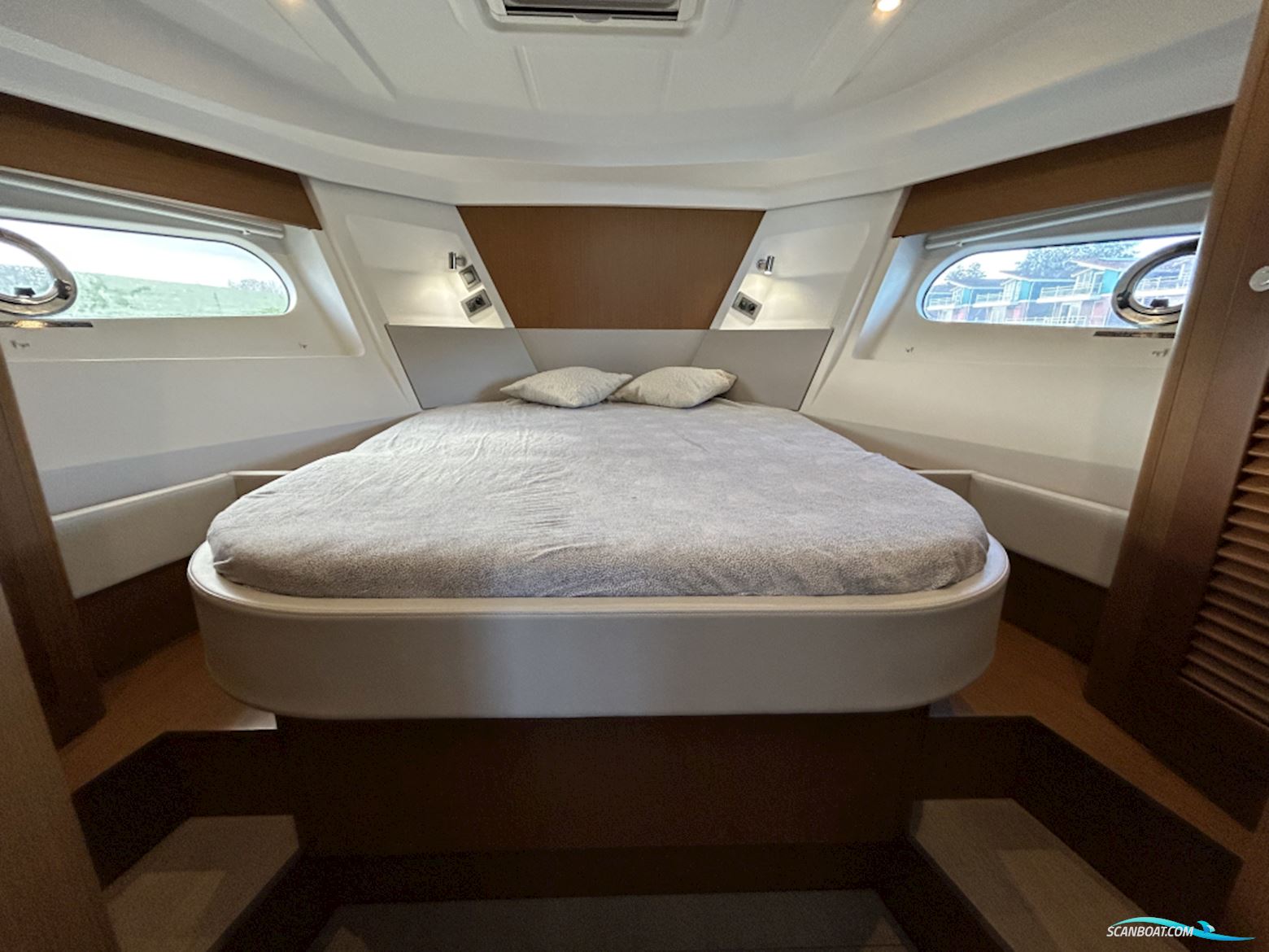 Beneteau Swift Trawler 35
