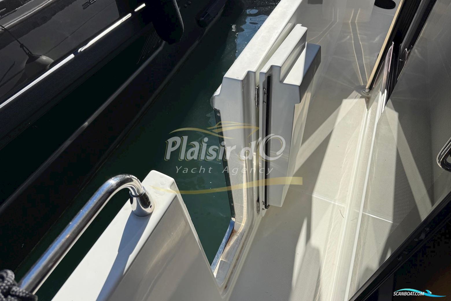 Beneteau Swift Trawler 35