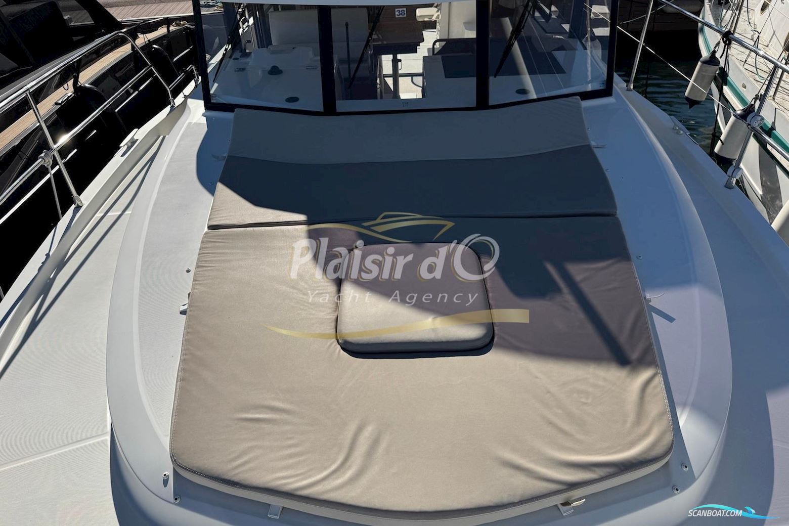 Beneteau Swift Trawler 35