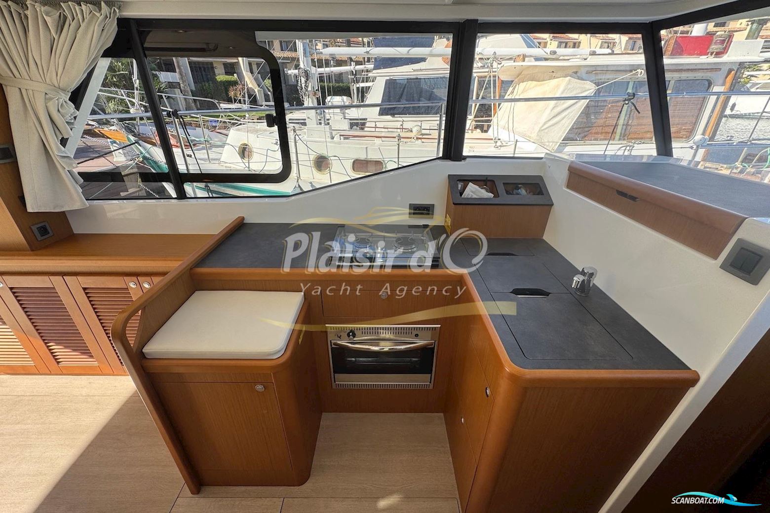 Beneteau Swift Trawler 35