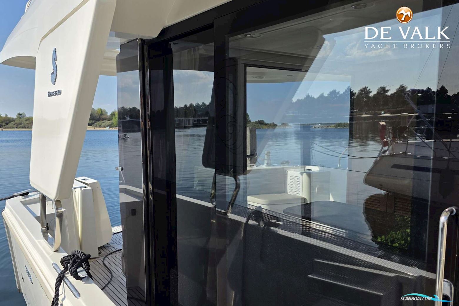 Beneteau Swift Trawler 35