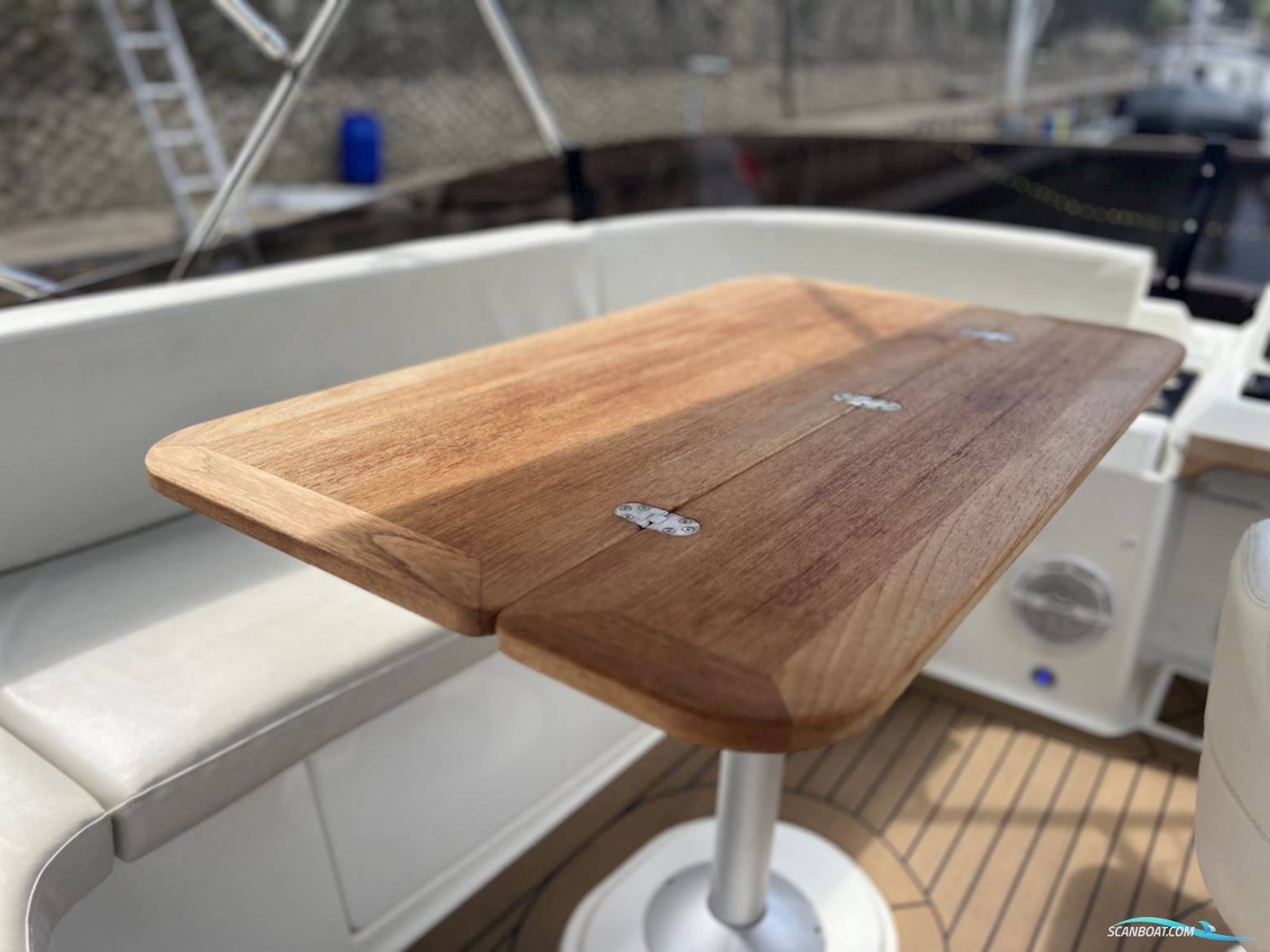 Beneteau Swift Trawler 35