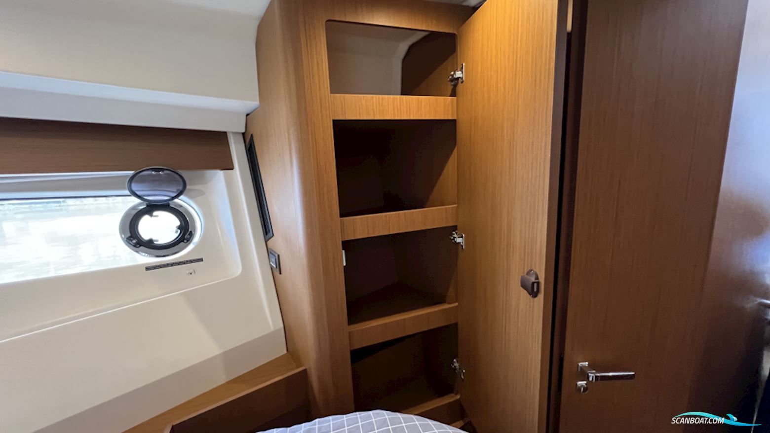 Beneteau Swift Trawler 35