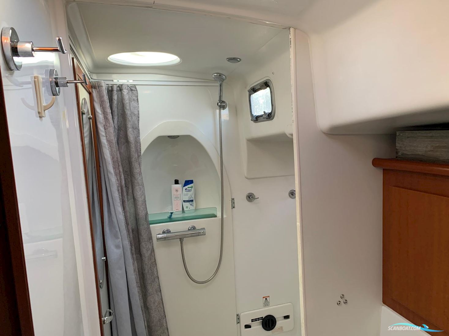 Beneteau Swift Trawler 42