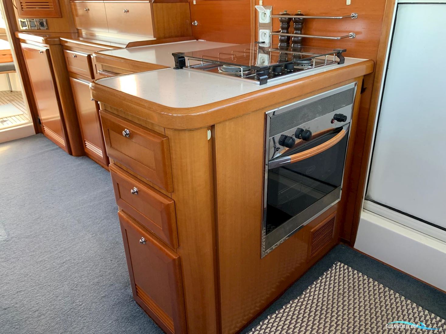 Beneteau Swift Trawler 42