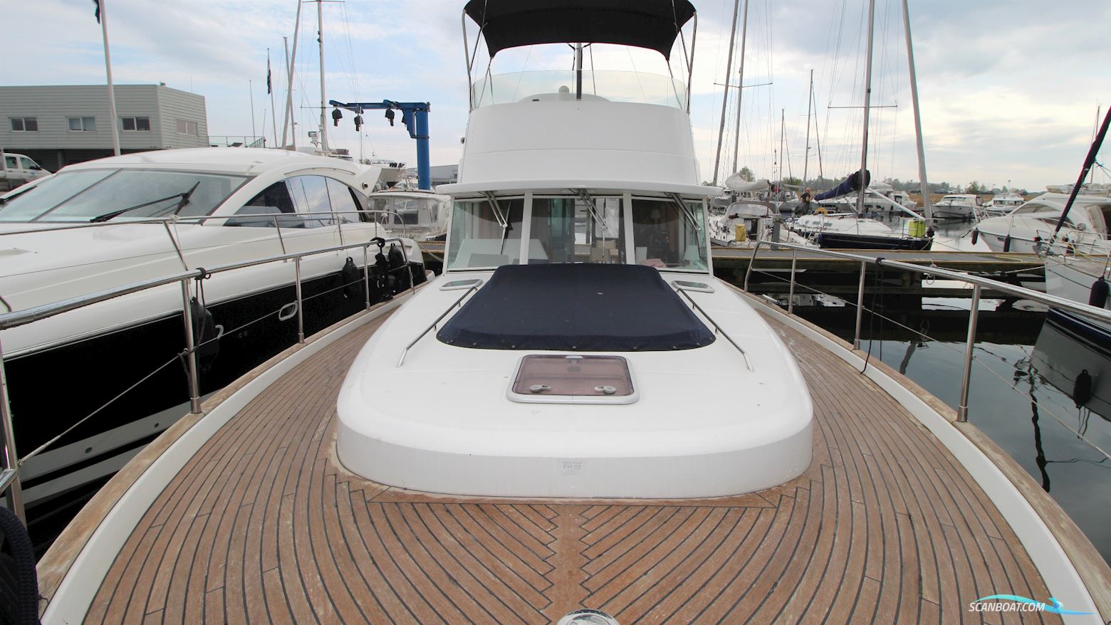 Beneteau Swift Trawler 42