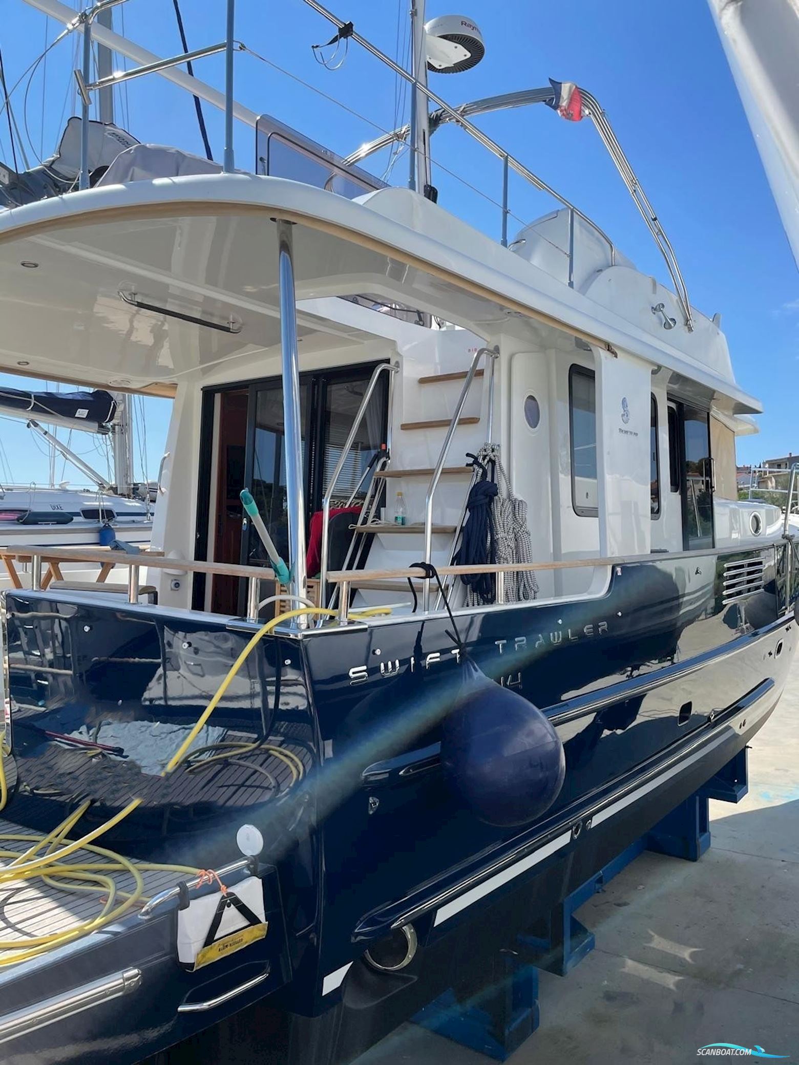 Beneteau Swift Trawler 44