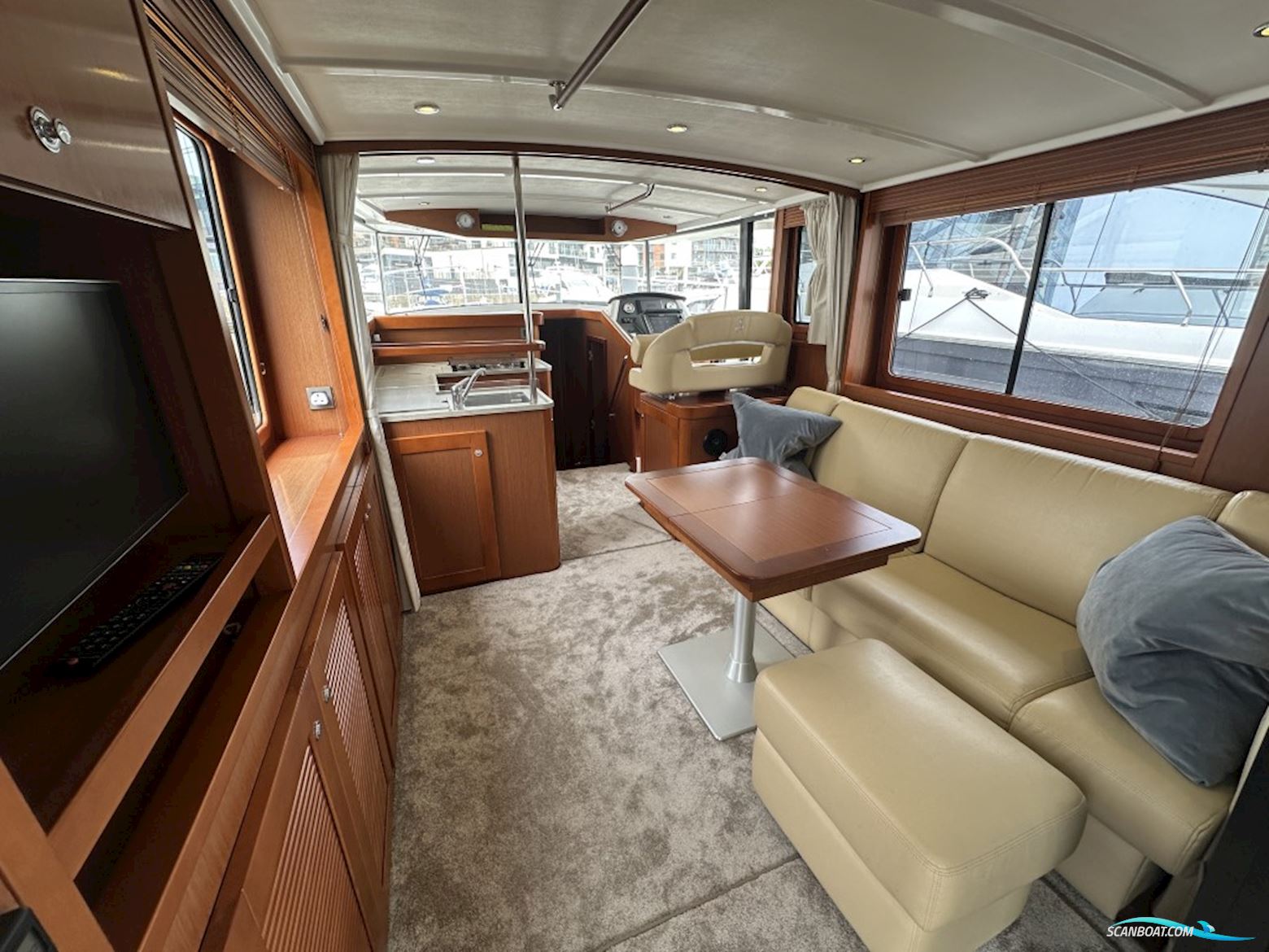 Beneteau Swift Trawler 44