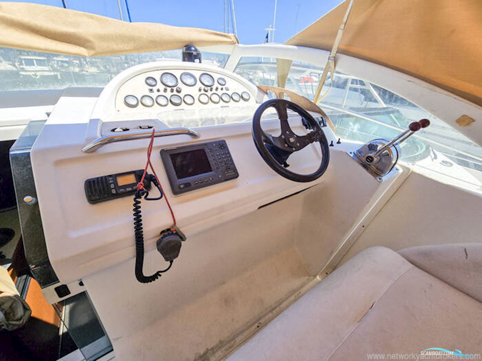 Beneteau Viva 920
