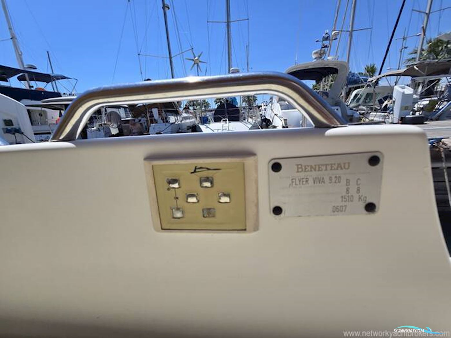 Beneteau Viva 920