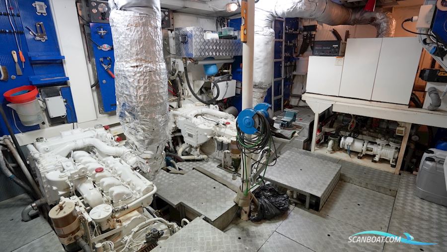 Benetti 79 Sail Division