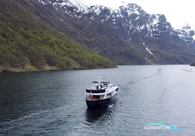 Benetti 79 Sail Division Motorboot 2001, mit Mann D2866 Lxe 278 kW motor, Norwegen