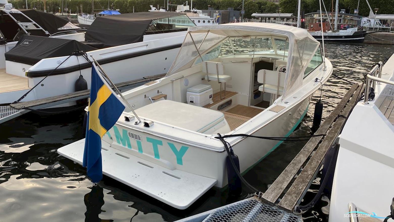 Bertram 25 Moppie
