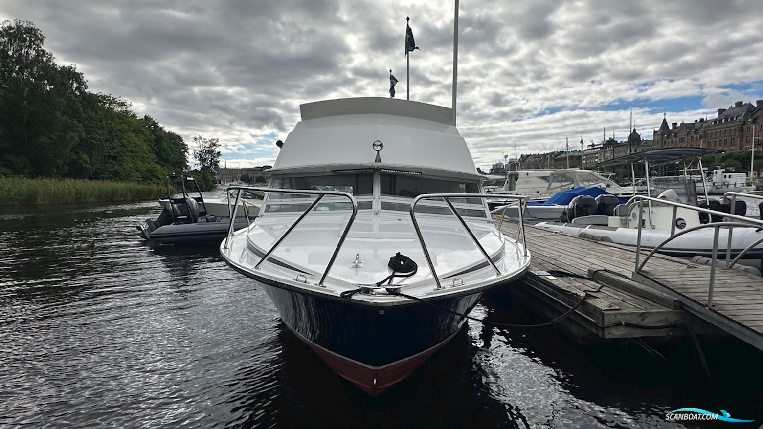 Bertram 28 Flybridge