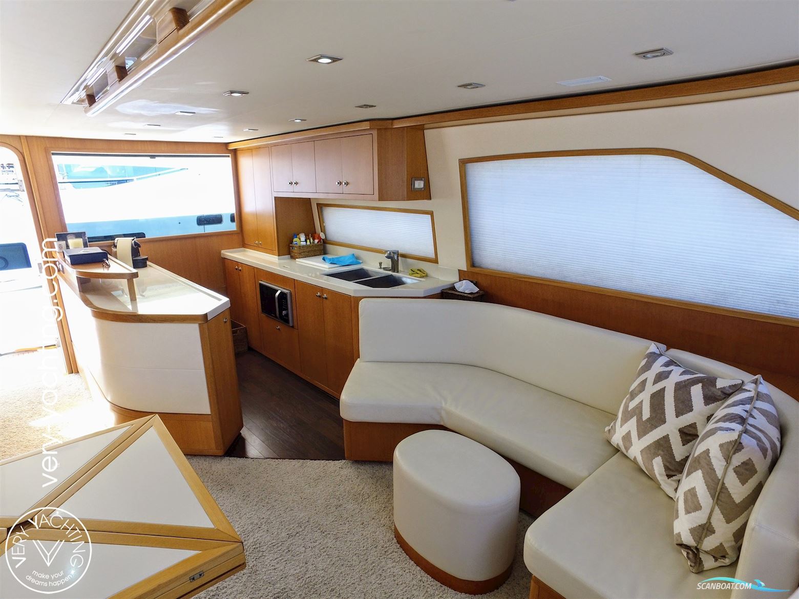 Bertram Yacht 540 Convertible
