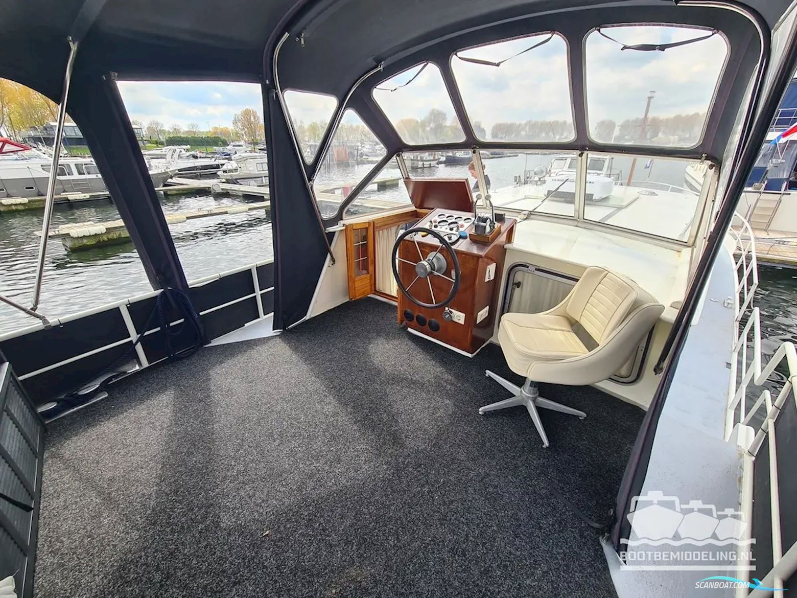 Blauwe Hand Kruiser 14.00 AK