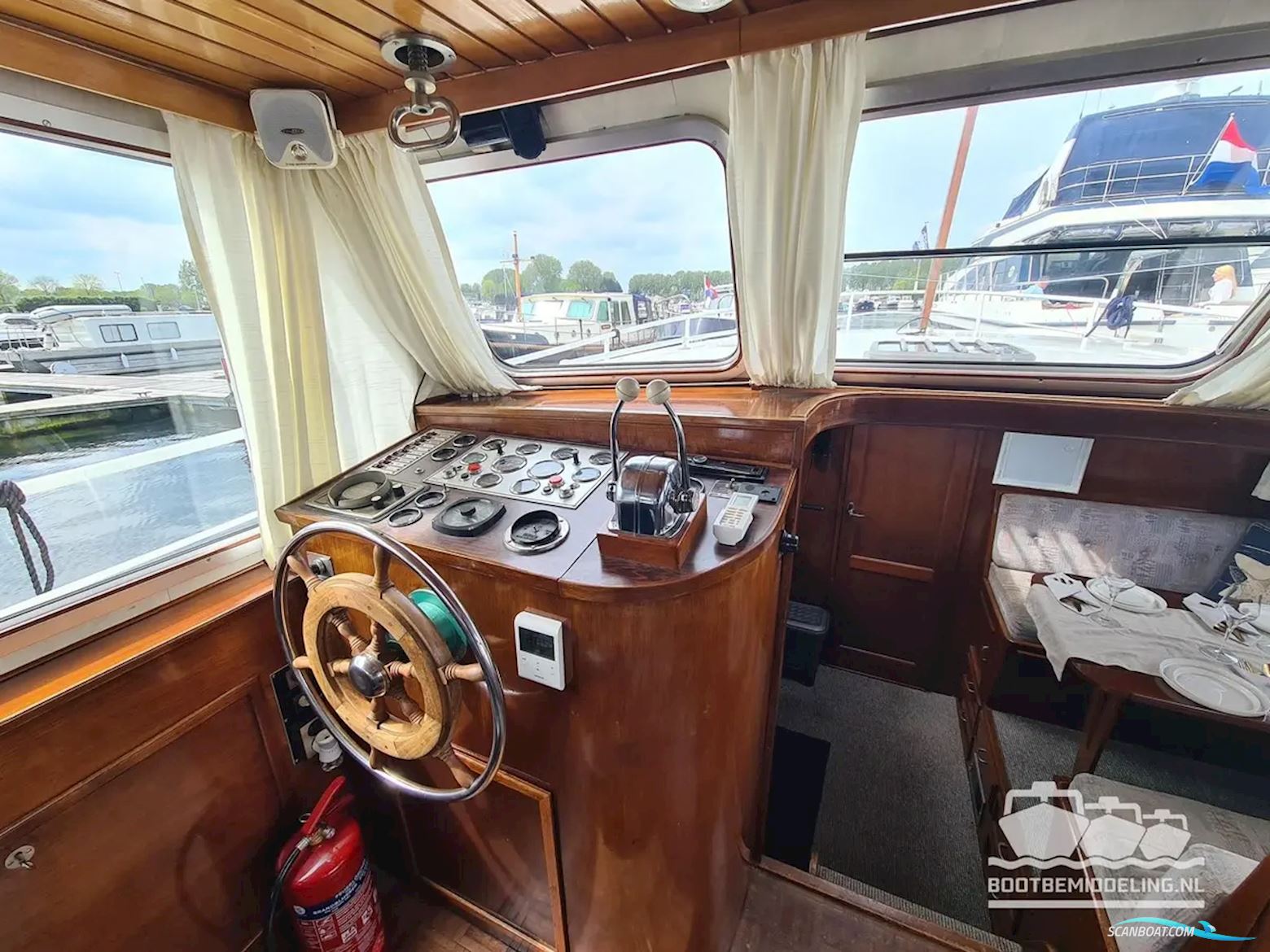 Blauwe Hand Kruiser 14.00 AK