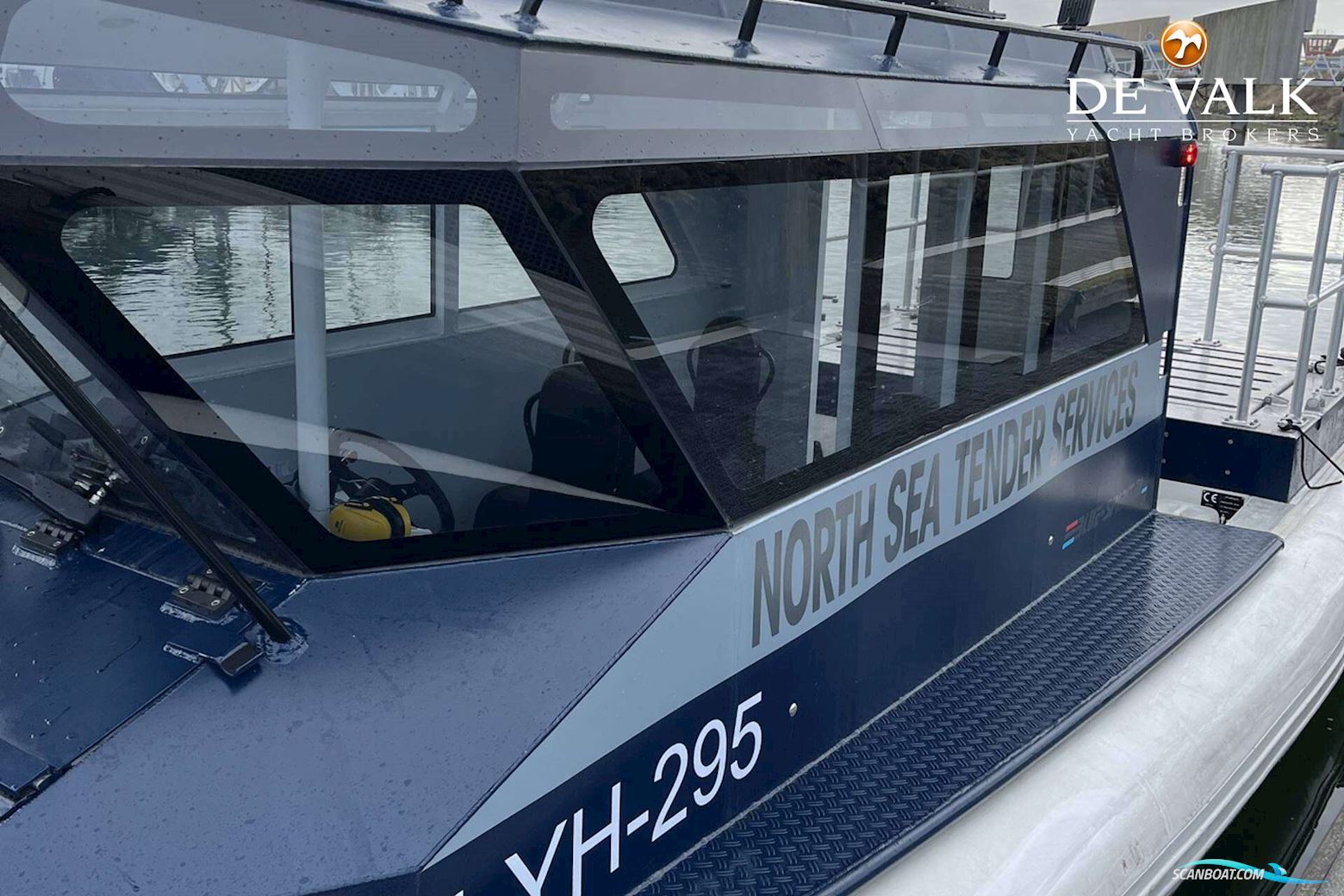 Blue Spirit 10.00 Cabin