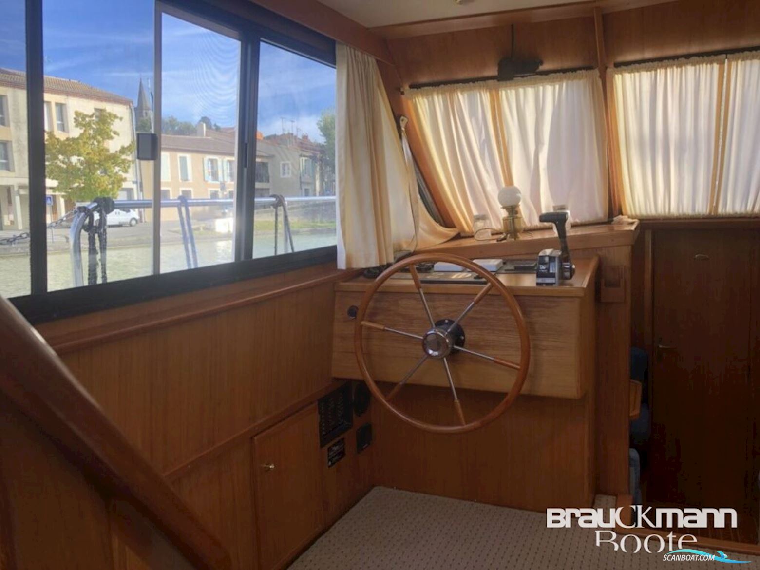 Boarncruiser New Line de Luxe 395