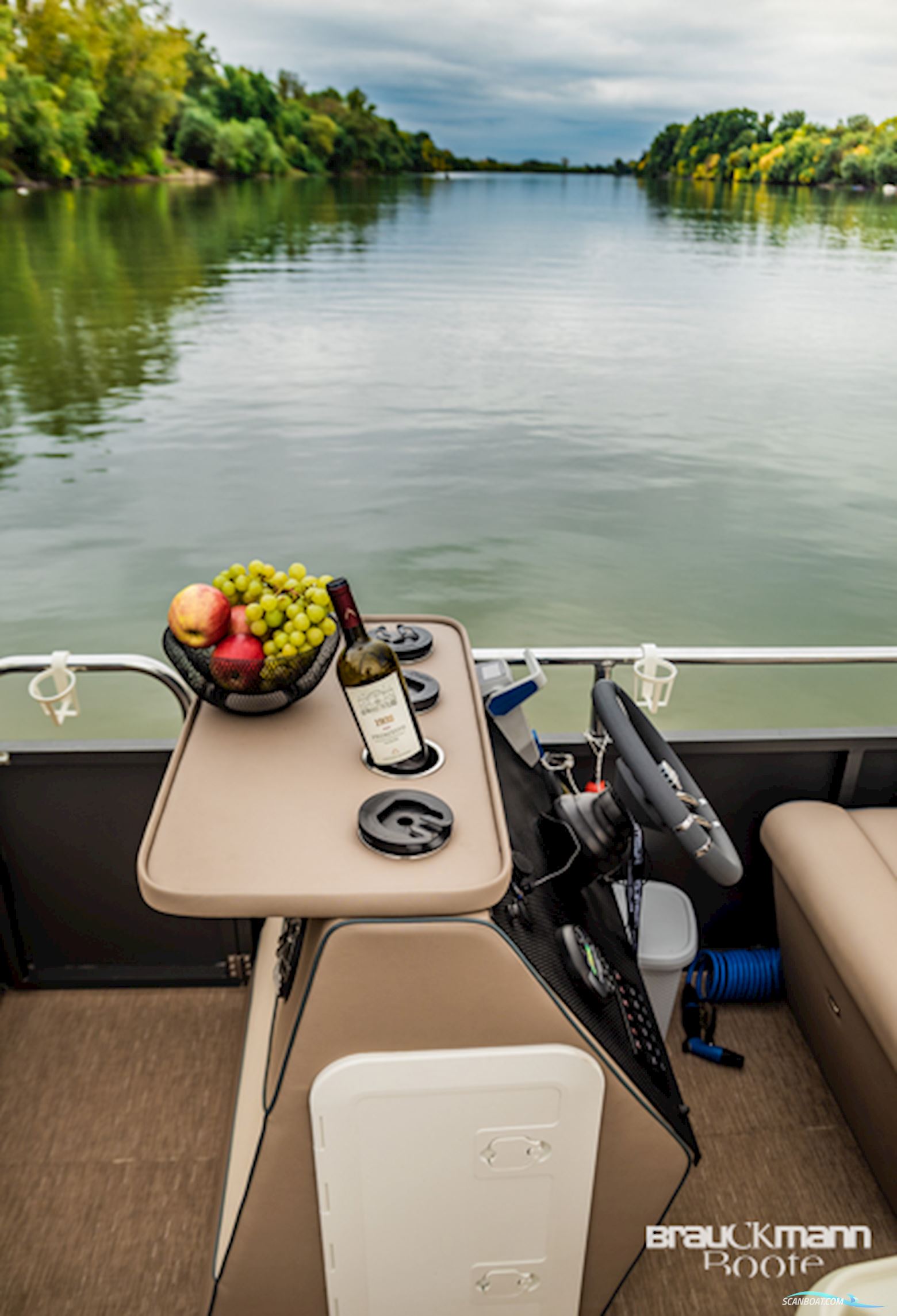 Bontoon Boat HU Passion Line Cat 625