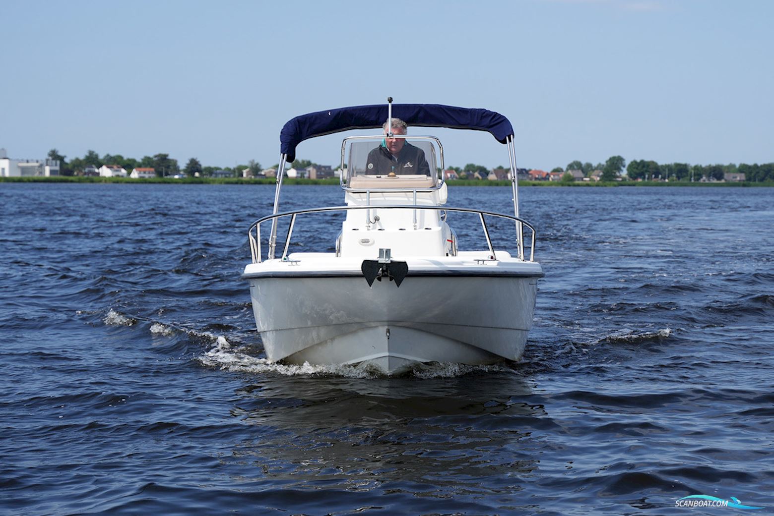 Boston Whaler 180 Outrage