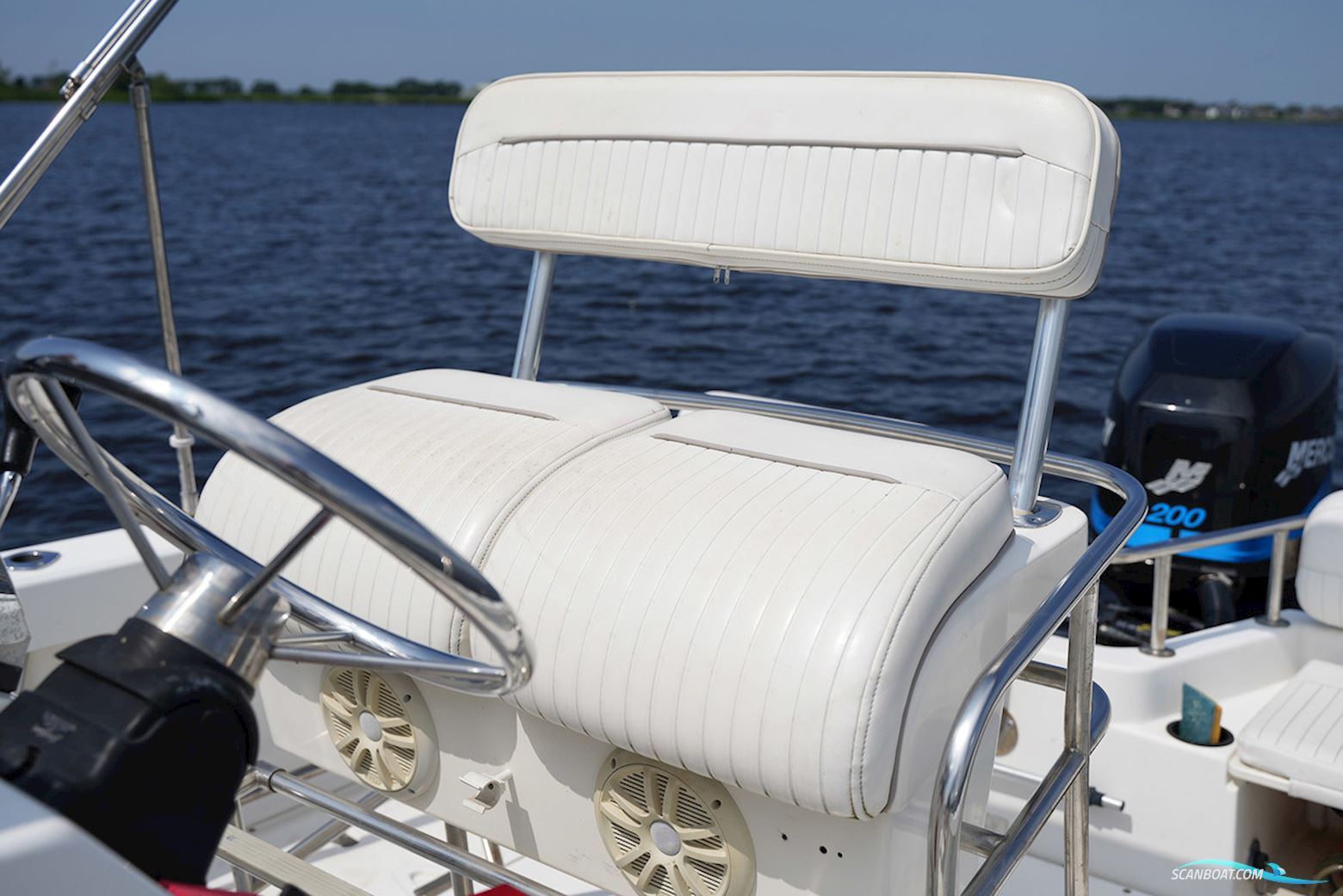 Boston Whaler 180 Outrage