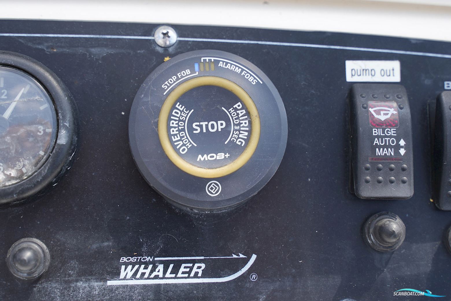 Boston Whaler 180 Outrage