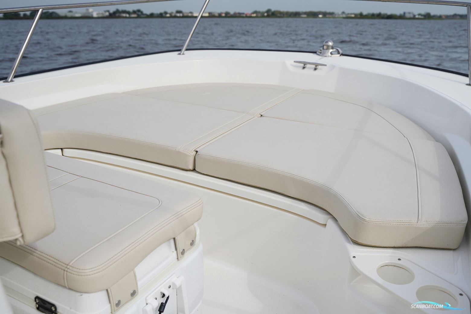 Boston Whaler 190 Montauk