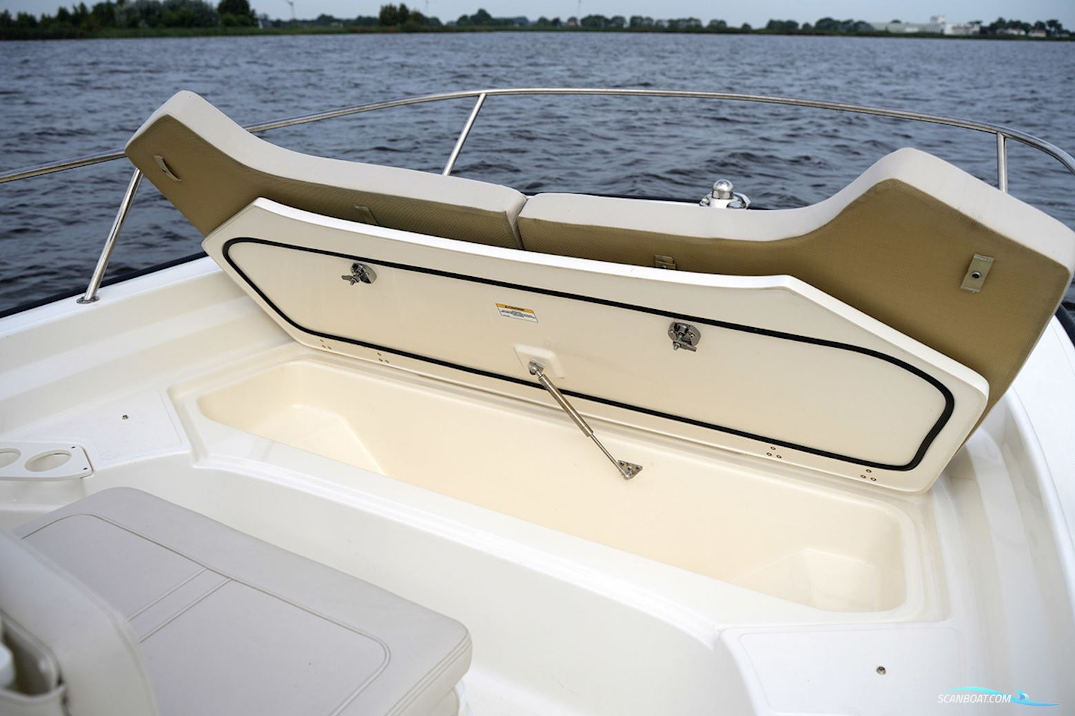 Boston Whaler 190 Montauk
