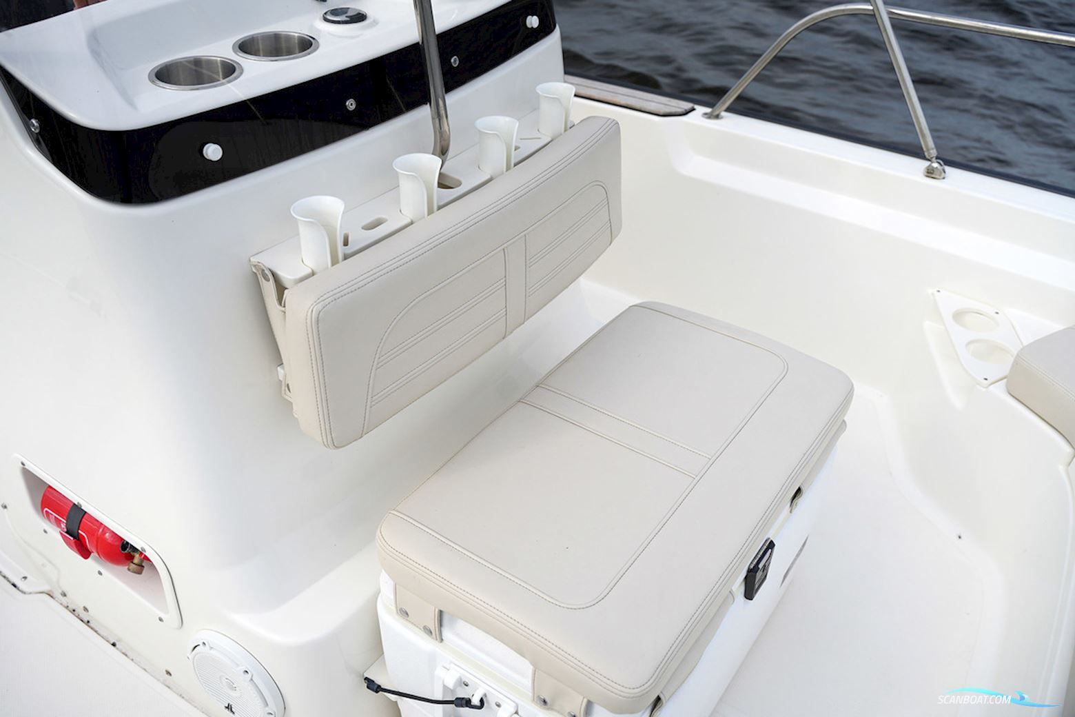Boston Whaler 190 Montauk