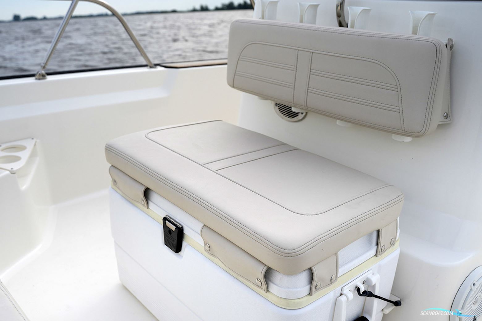 Boston Whaler 190 Montauk