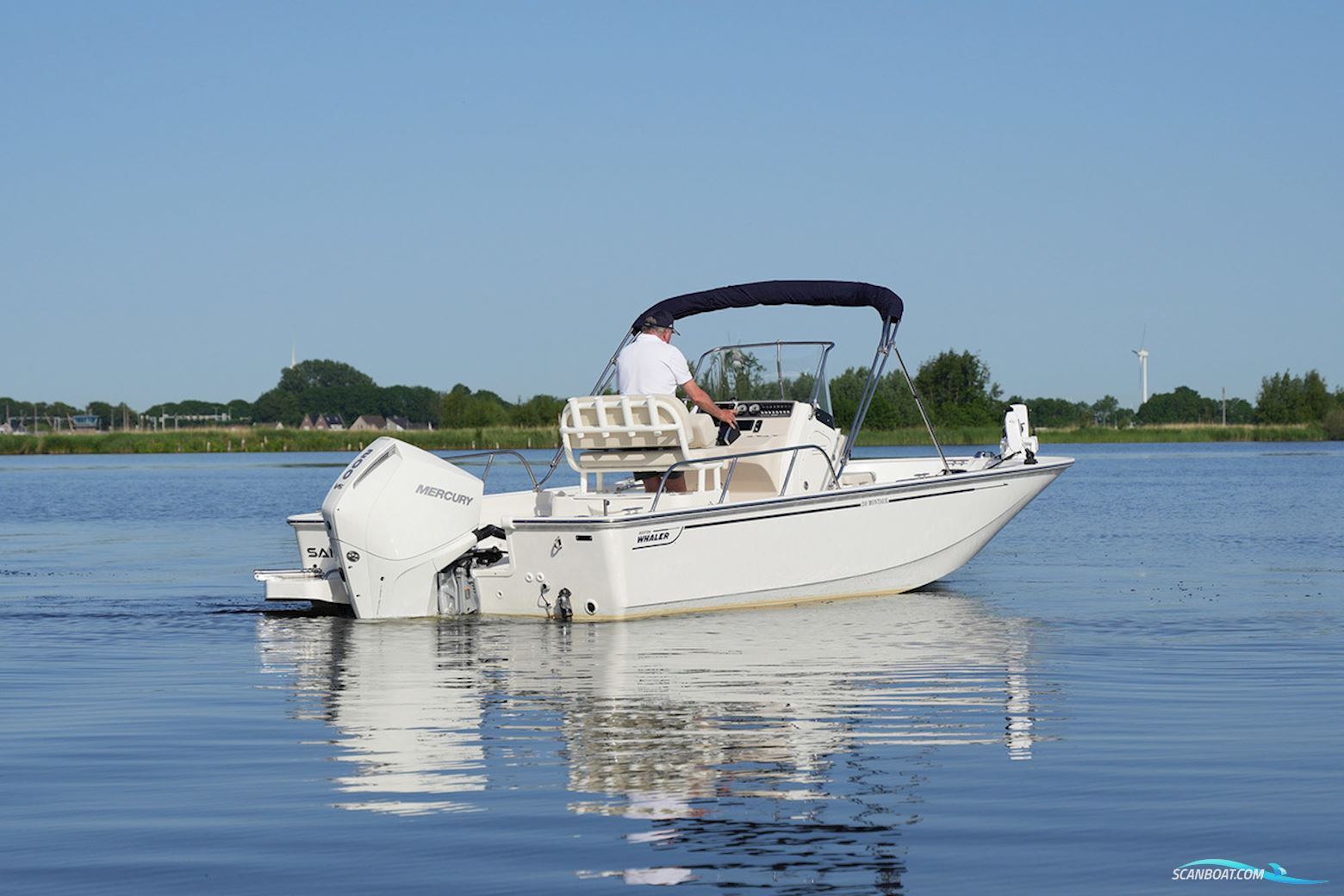 Boston Whaler 210 Montauk