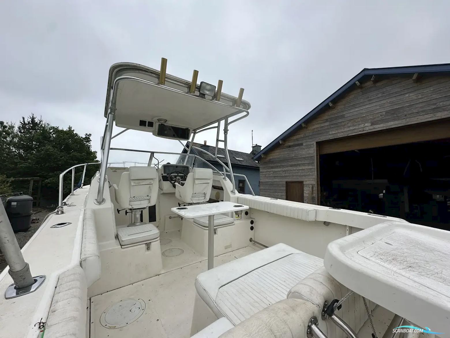 Boston Whaler 23 Conquest