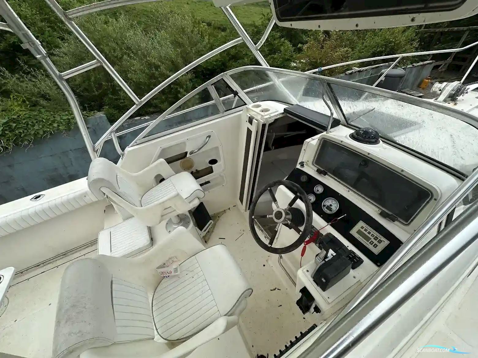 Boston Whaler 23 Conquest