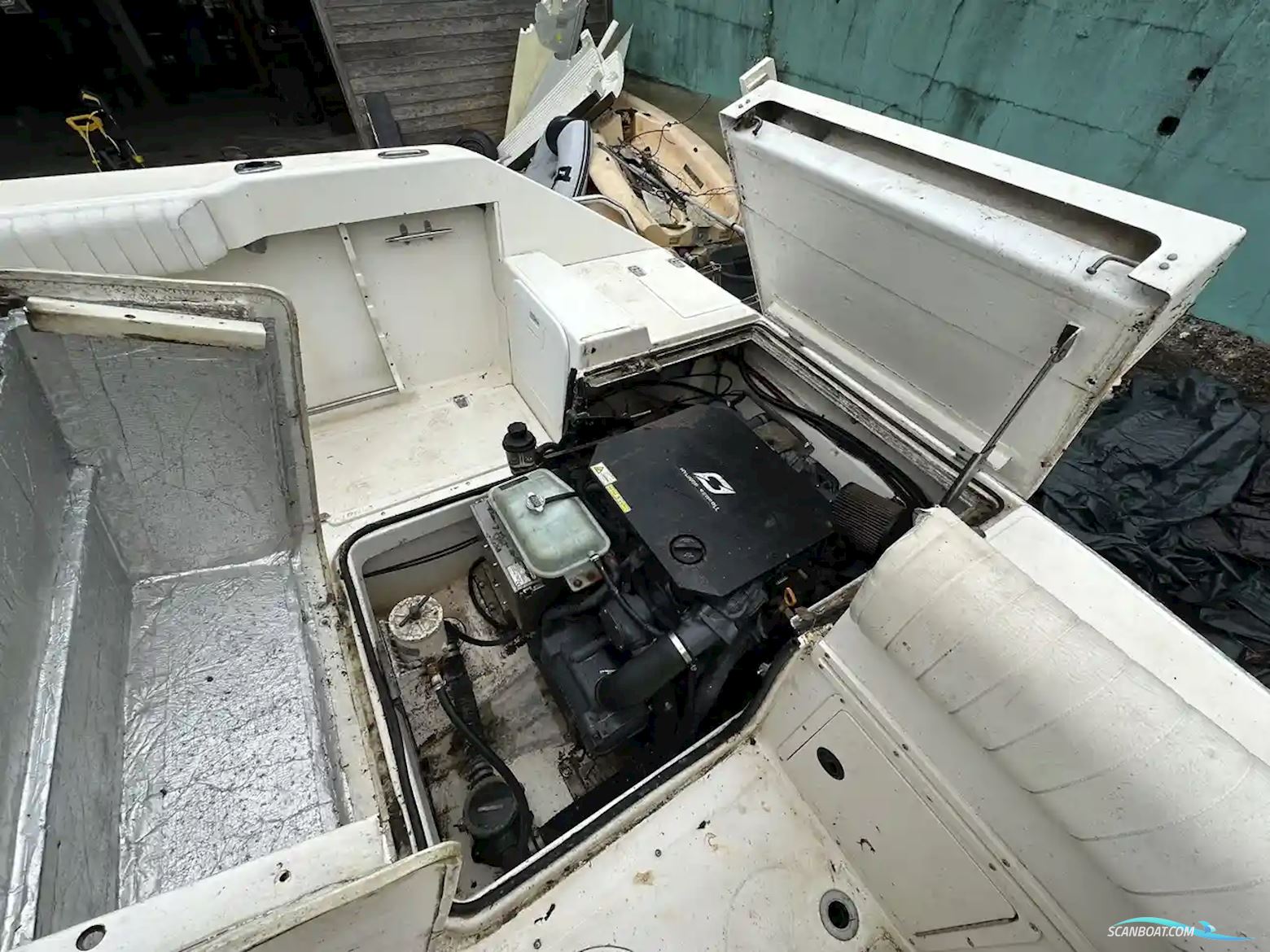 Boston Whaler 23 Conquest