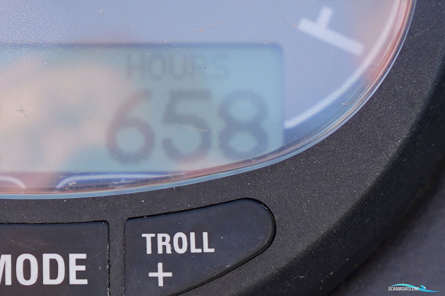 Boston Whaler 230 Dauntless