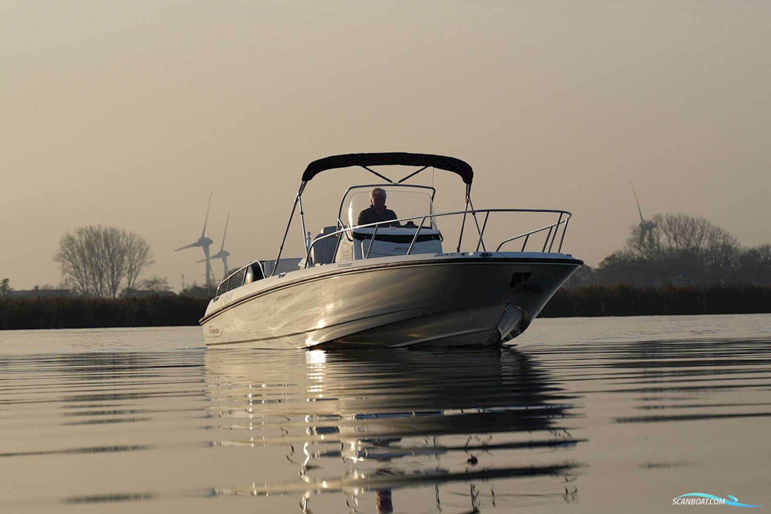 Boston Whaler 270 Dauntless