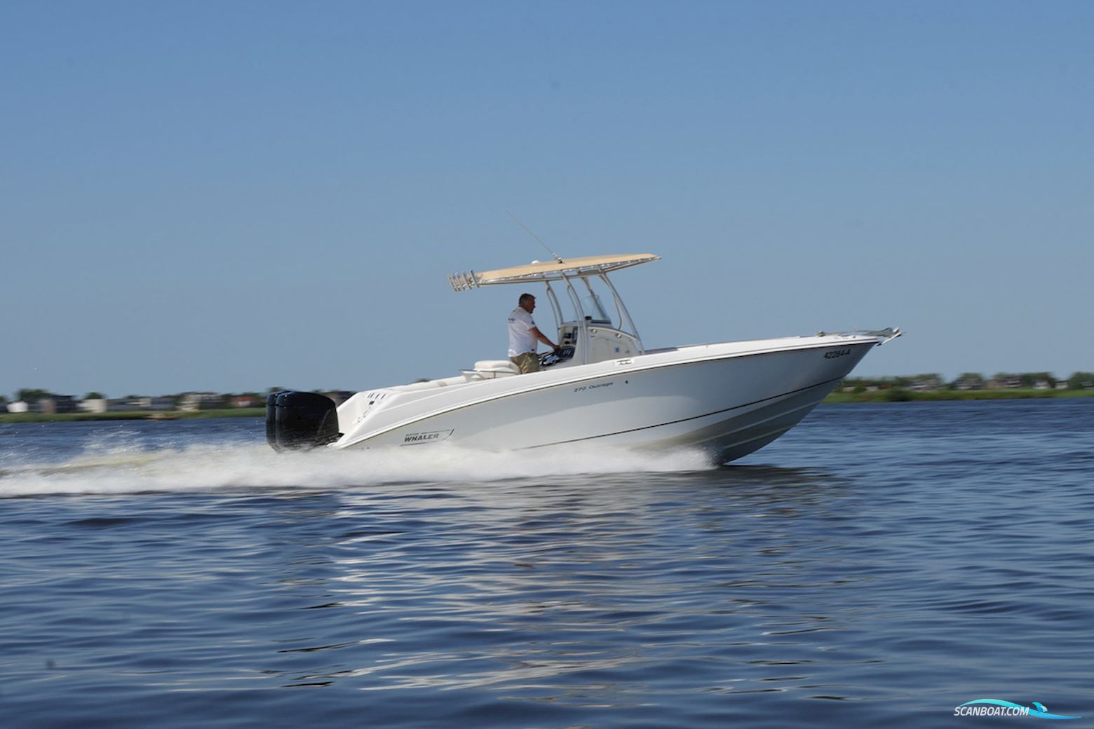 Boston Whaler 270 Outrage