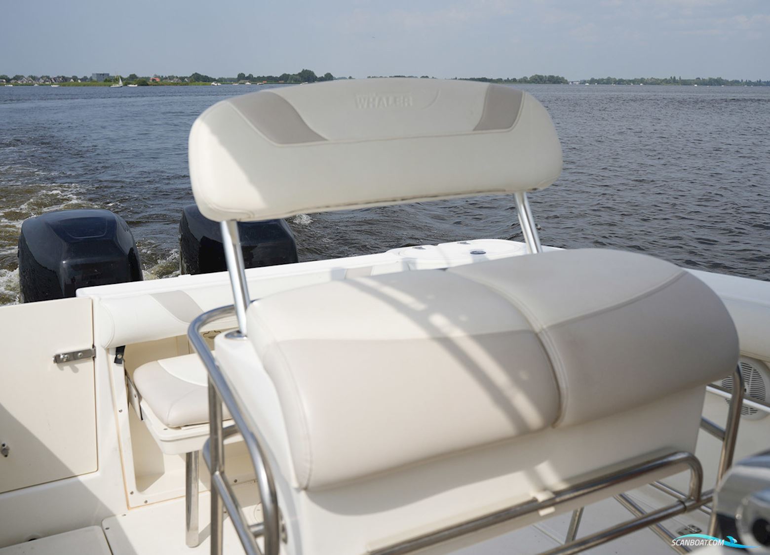 Boston Whaler 270 Outrage