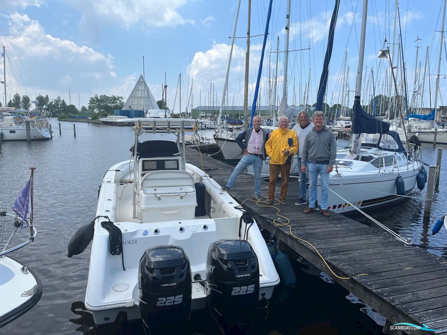 Boston Whaler 270 Outrage