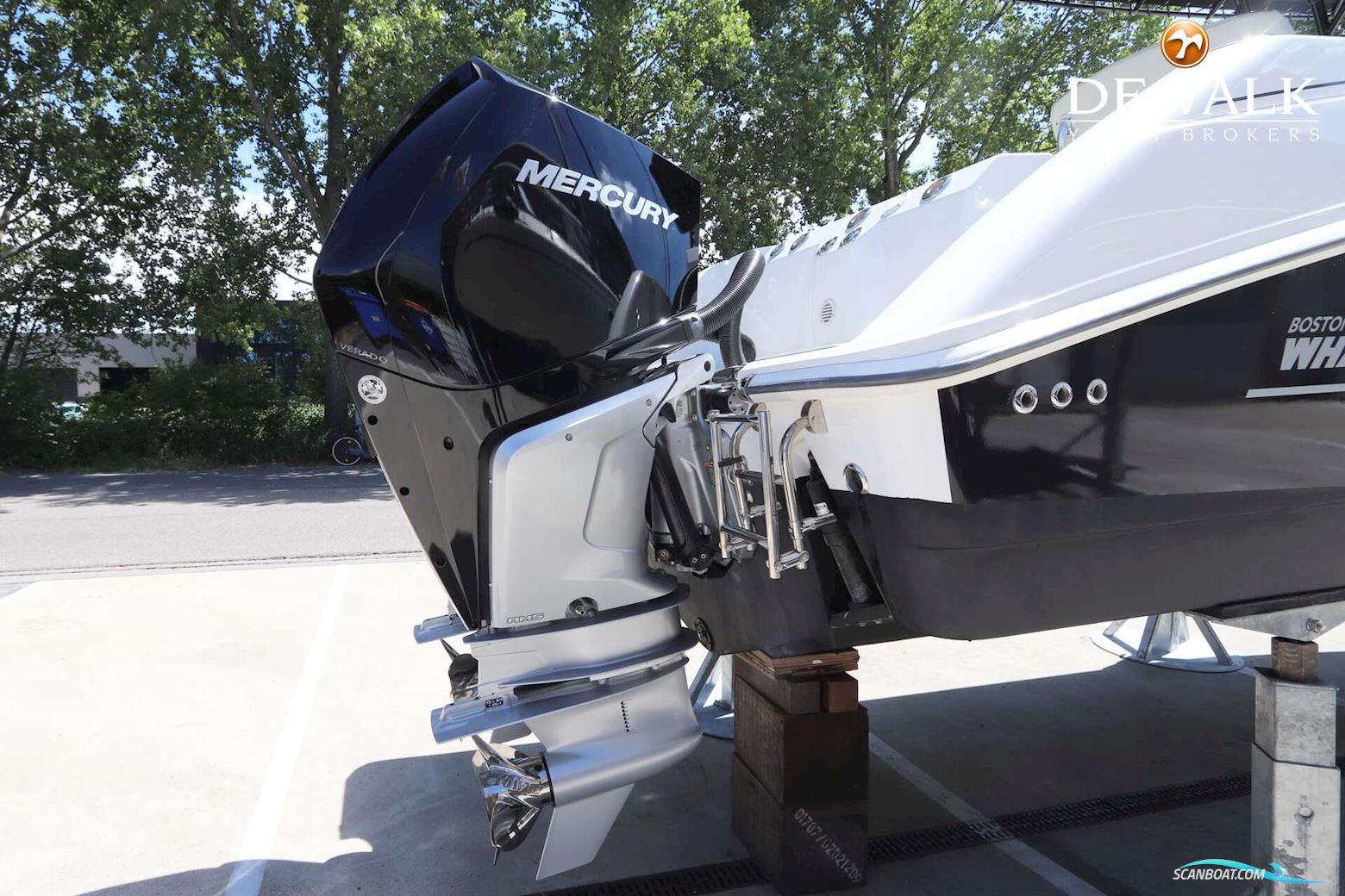 Boston Whaler 270 Outrage